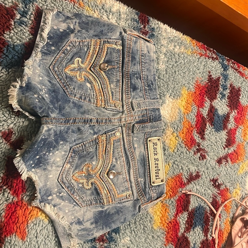 Embellished jean shorts
